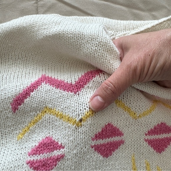 Vintage 80s Knit Short Sleeve Sweater Pullover Floral Abstract Size Medium - Picture 7 of 9